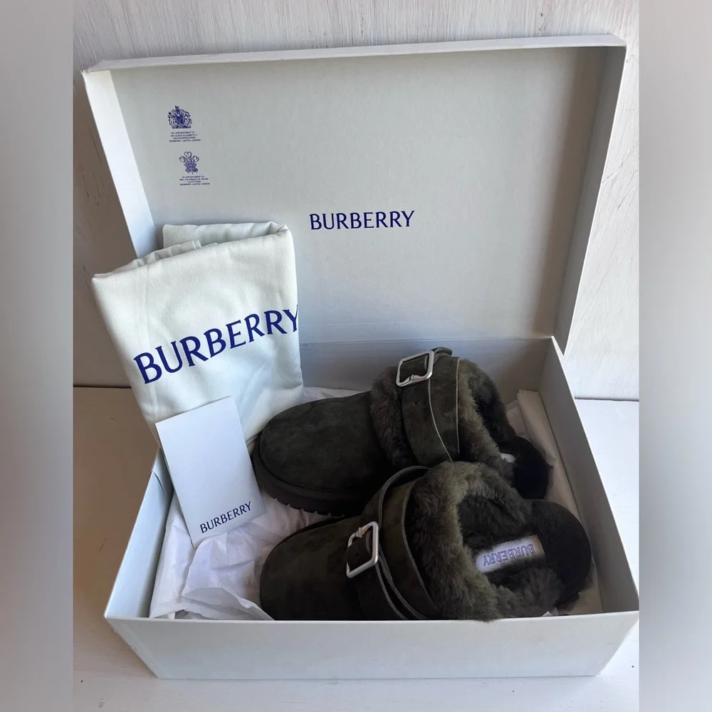 🔴SOLD🔴 BURBERRY Snug Genuine Shearling Clog 38- Loch - Picture 4 of 13